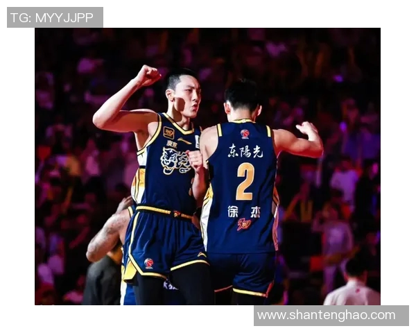 广东宏远主场大胜，豪取五连胜，稳坐CBA榜首位置