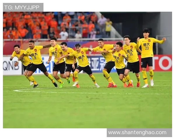 广州恒大豪取胜利，成功晋级亚冠八强，再次彰显中国足球强势实力