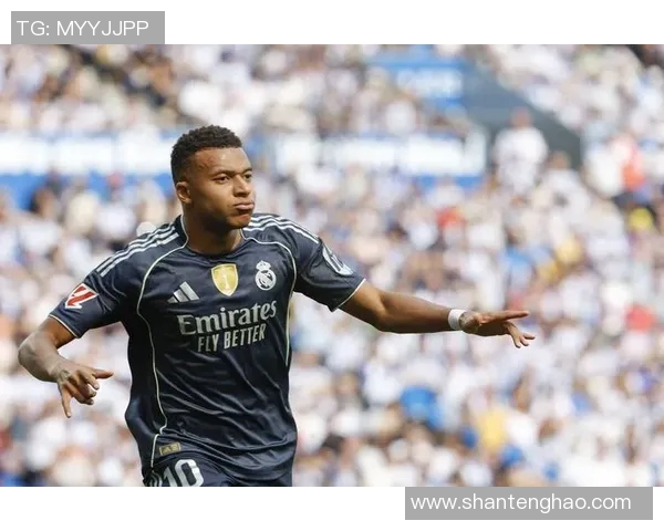 曼联官方宣布姆巴佩加盟,皇马努力挽留但终未能如愿 曼联官方宣布姆巴佩加盟,皇马努力挽留但终未能如愿