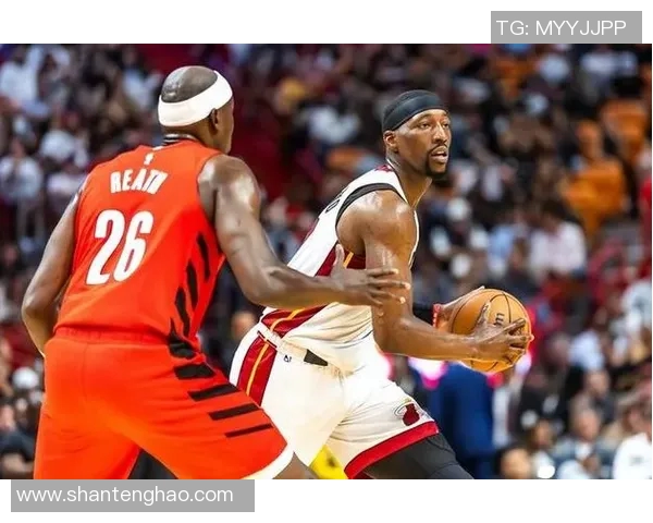 热火主场负于开拓者,遭遇连败