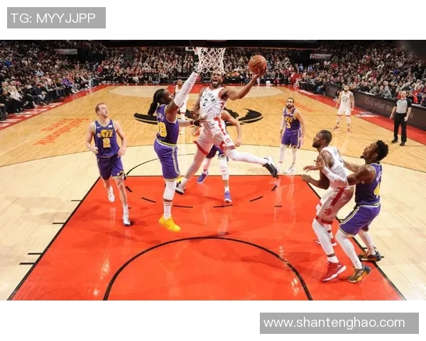 猛龙主场遭遇爵士逆转,莱昂纳德准绝杀三分无效 猛龙主场遭遇爵士逆转,莱昂纳德准绝杀三分无效