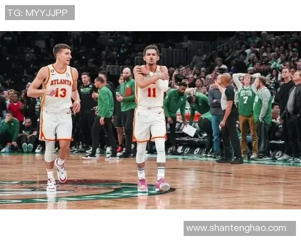 特雷杨引领亚特兰大老鹰队重塑辉煌的篮球之路与未来展望