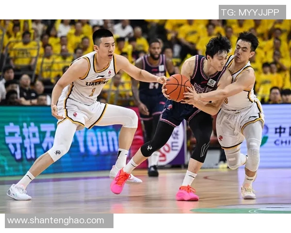 CBA北京队与广东队精彩对决录像回放全程回顾与分析 CBA北京队与广东队精彩对决录像回放全程回顾与分析